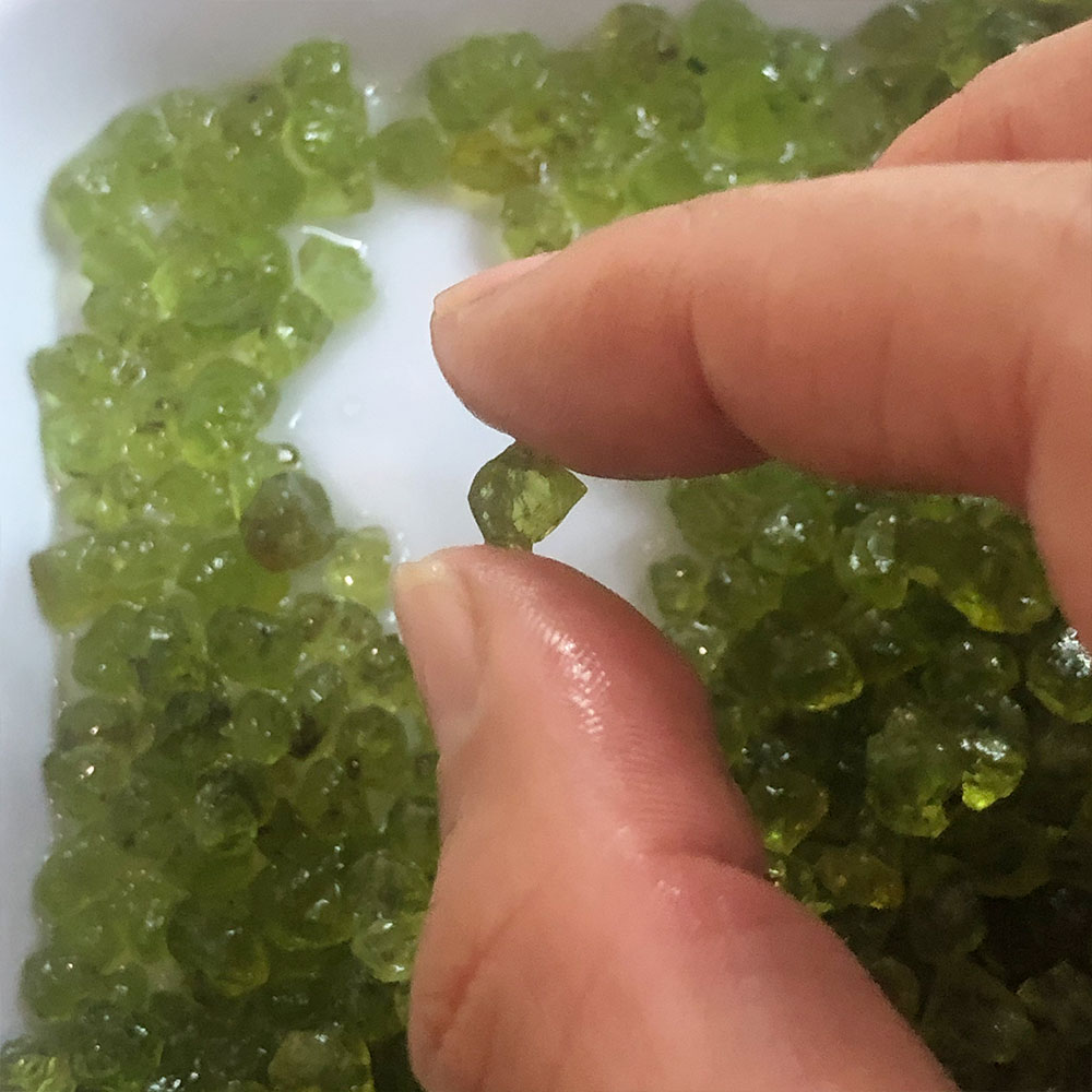 20g/Pack Natural Peridot Olivi - огляд і ціна Healing Crystal Set